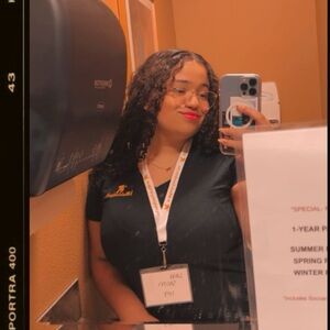 Meet your Posher, Laila